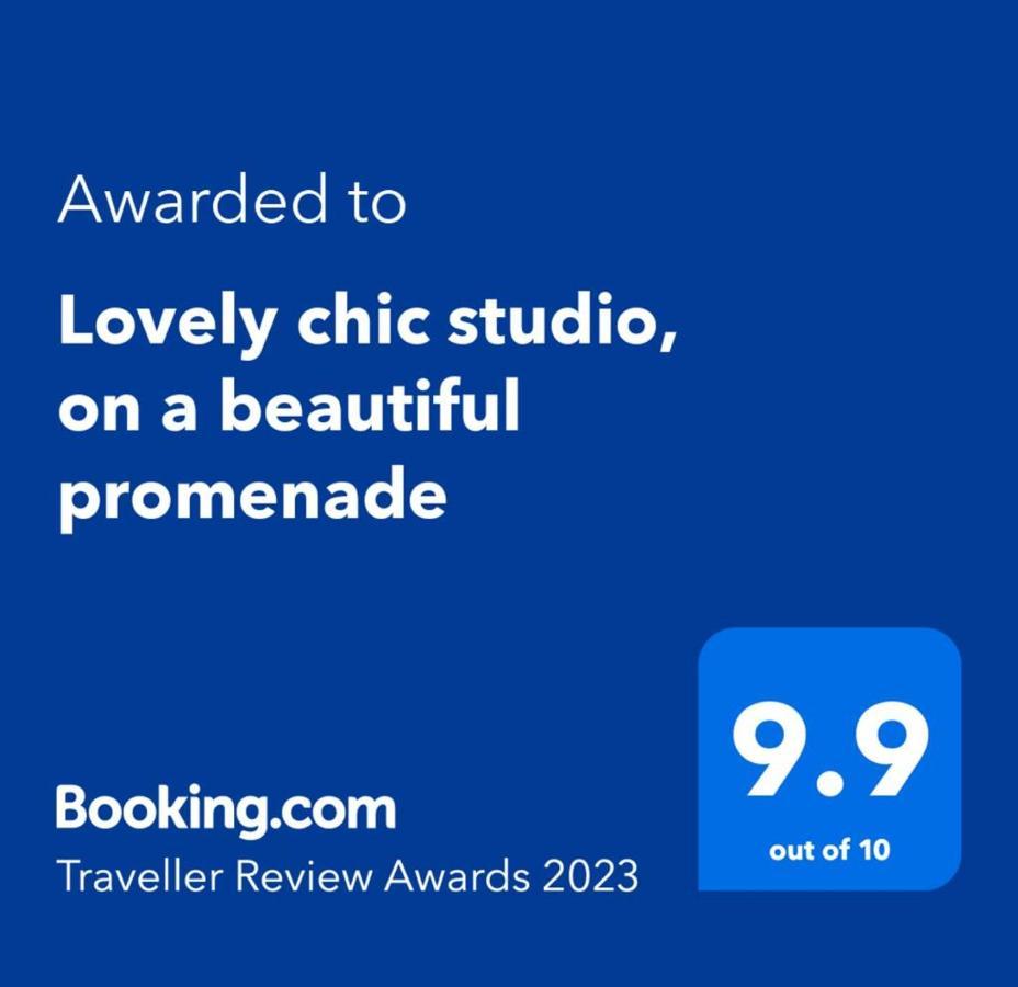 Lovely Chic Studio, On A Beautiful Promenade Apartment Brasov Bagian luar foto