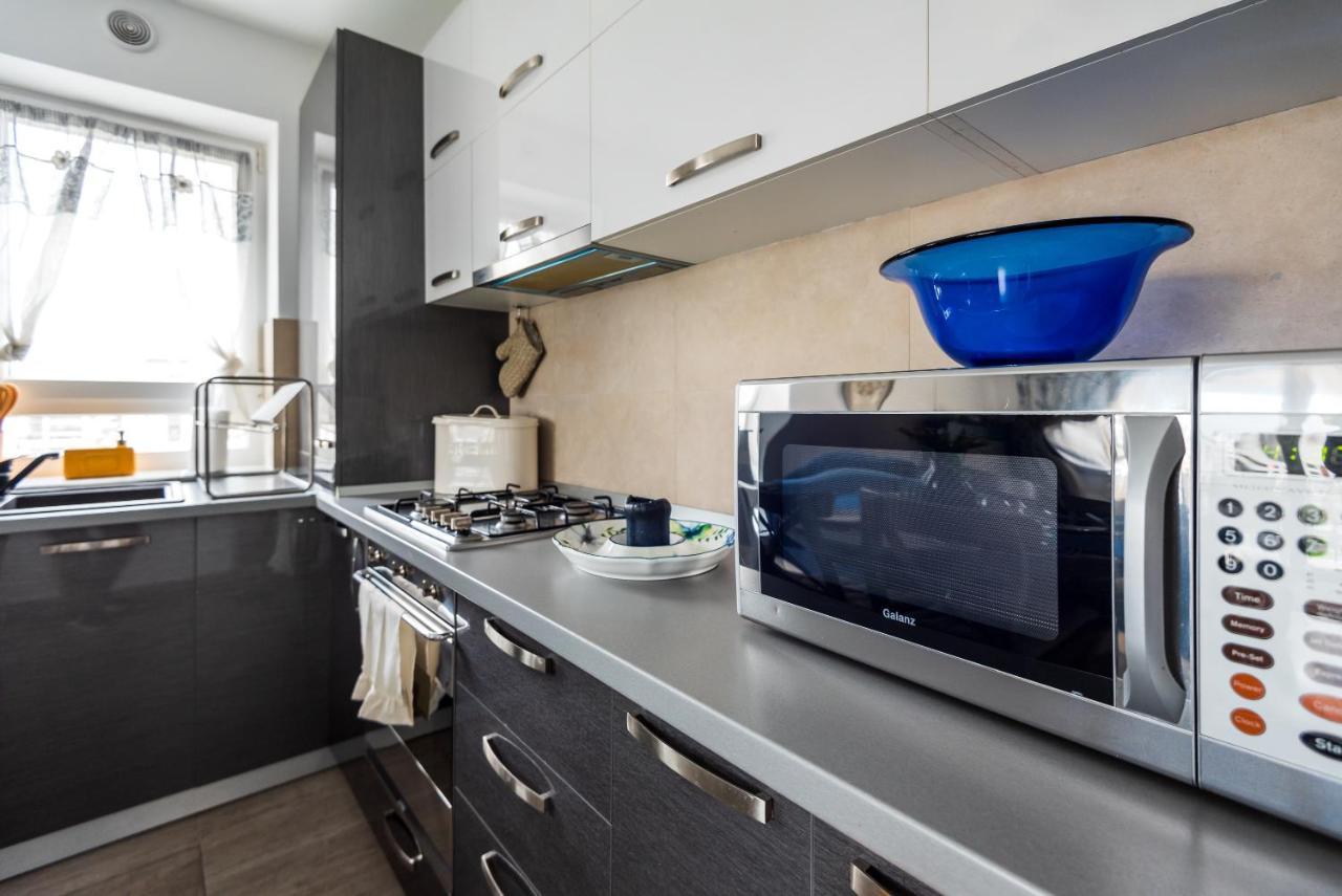 Lovely Chic Studio, On A Beautiful Promenade Apartment Brasov Bagian luar foto